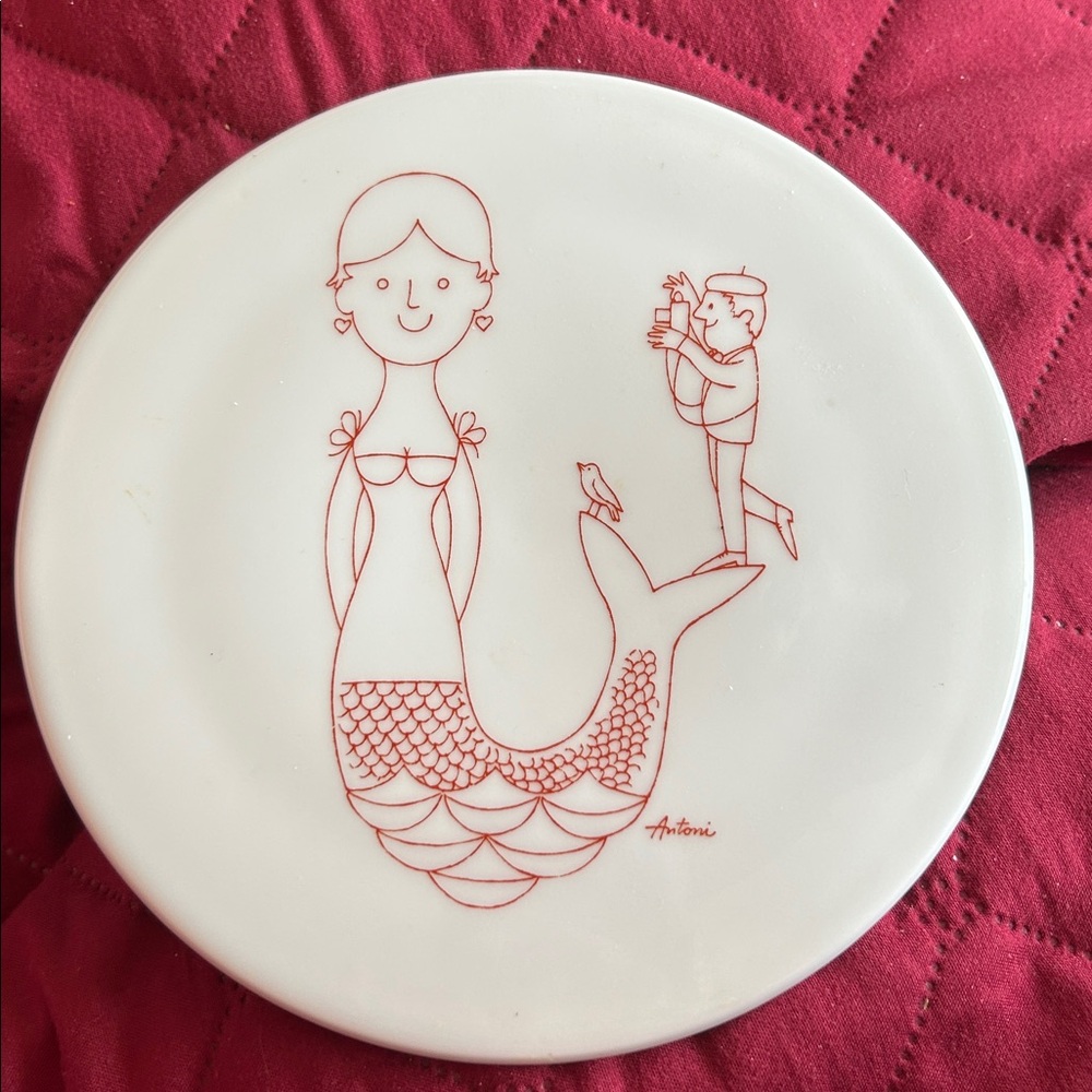 Santoni White Ceramic Plate with Red Signature